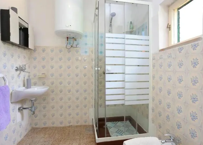 Neda By Interhome Apartment Vinisce